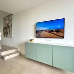 Tamaran 105 Apartment *