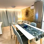 Tamaran 105 Apartment *